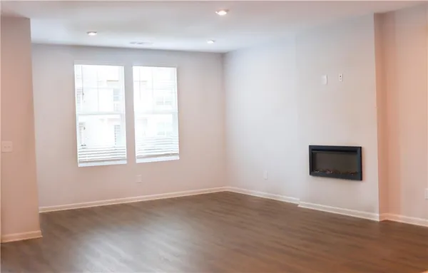 $2,350 | 479 Crown Drive, Cartersville, GA 30120
