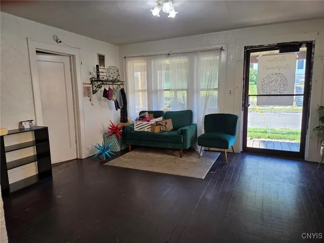 $895,000 | 1370 Burnet Avenue, Syracuse, NY 13206