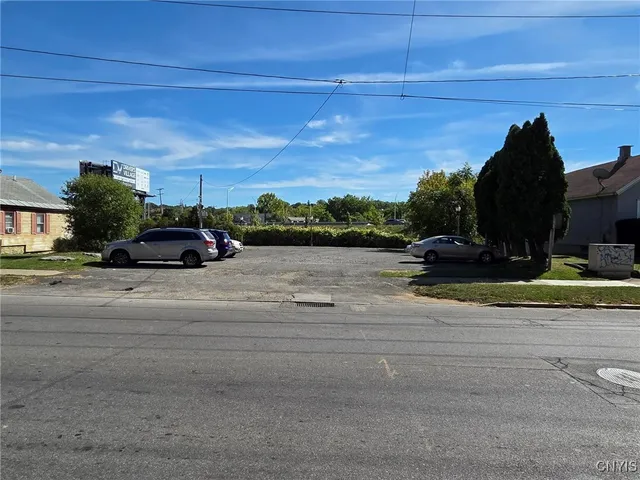 $895,000 | 1370 Burnet Avenue, Syracuse, NY 13206