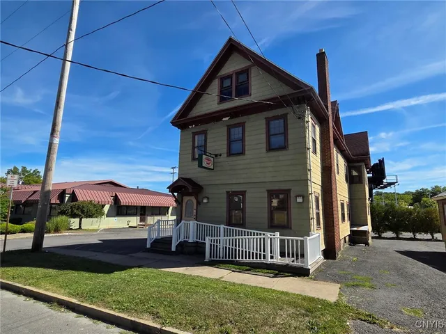 $895,000 | 1370 Burnet Avenue, Syracuse, NY 13206