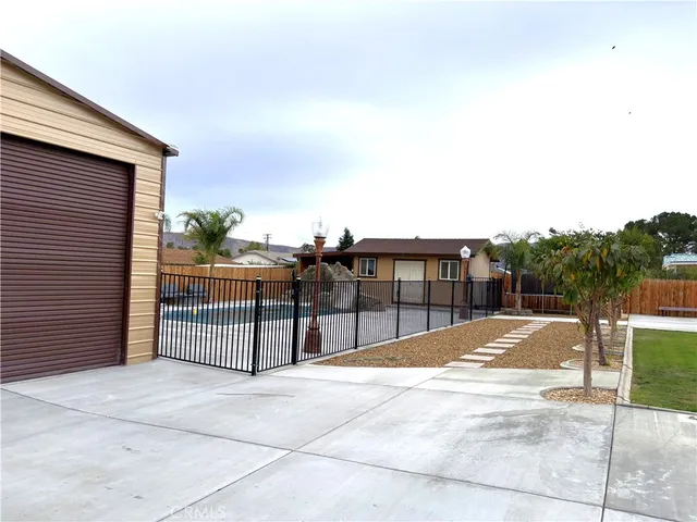 $530,000 | 8077 Langdon Avenue, Hesperia, CA 92345