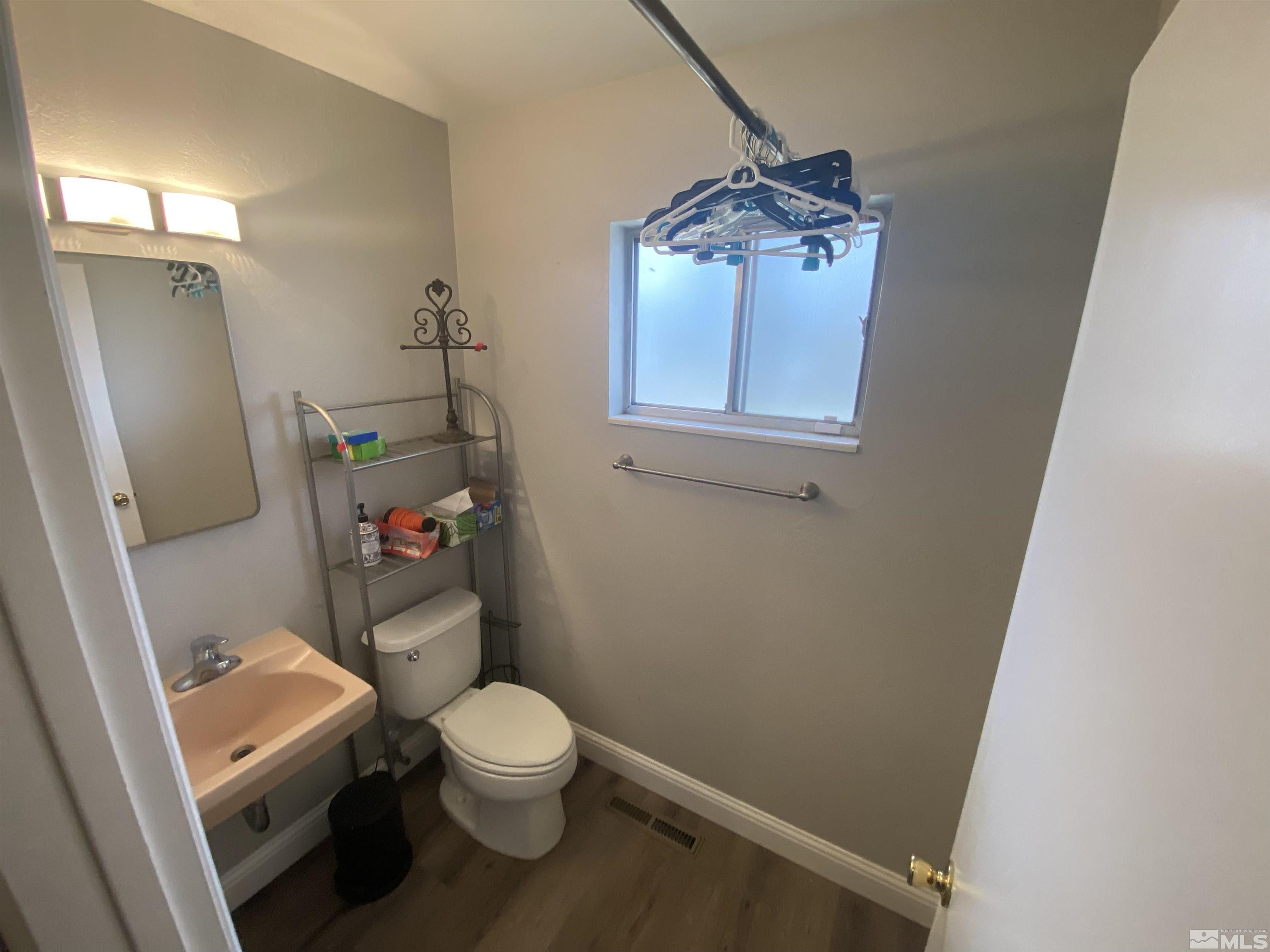 3225 Tamarisk Drive Reno, NV 89502 - Photo 26 of 33 Photo 26