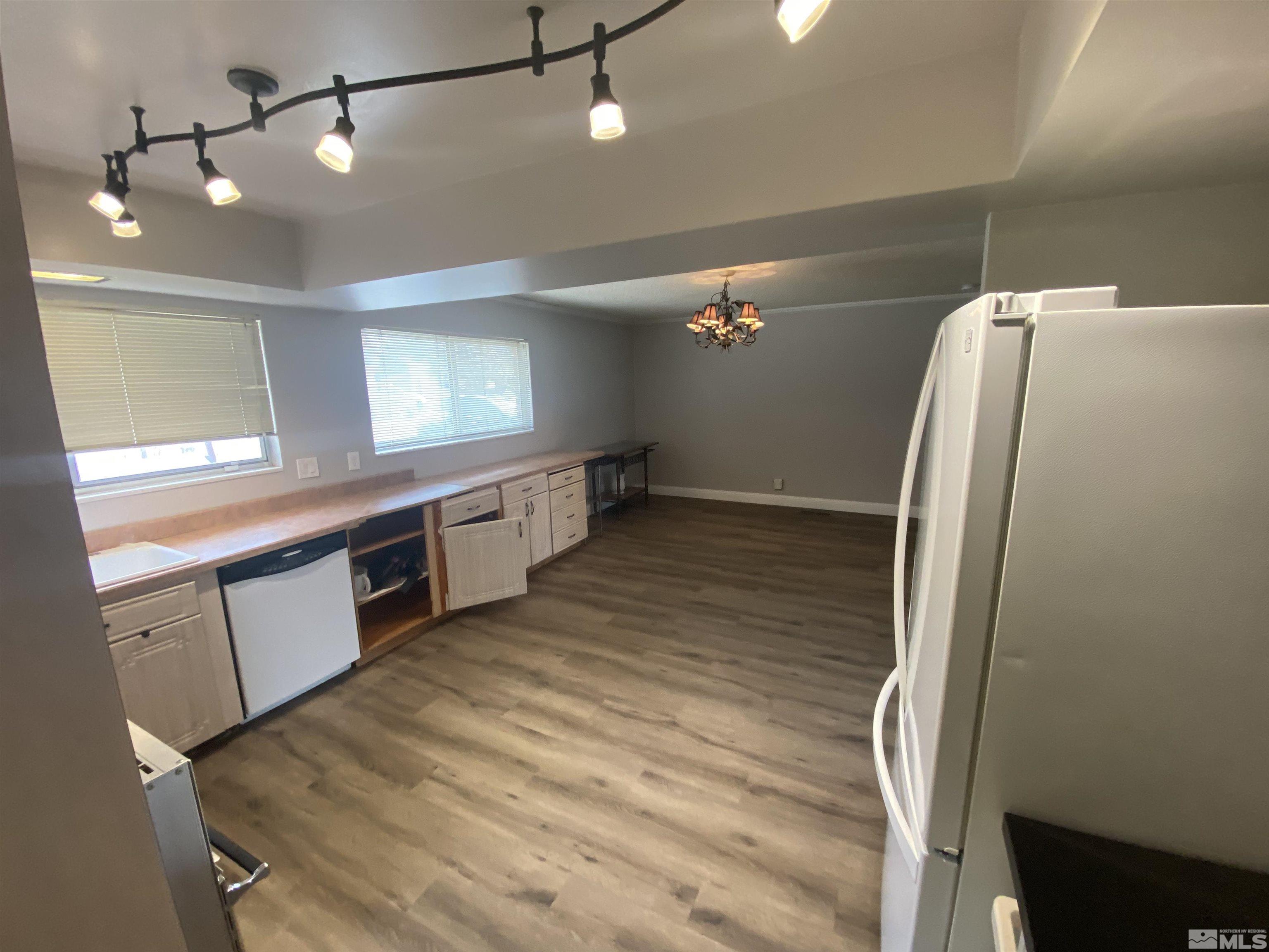 3225 Tamarisk Drive Reno, NV 89502 - Photo 5 of 33 Photo 5