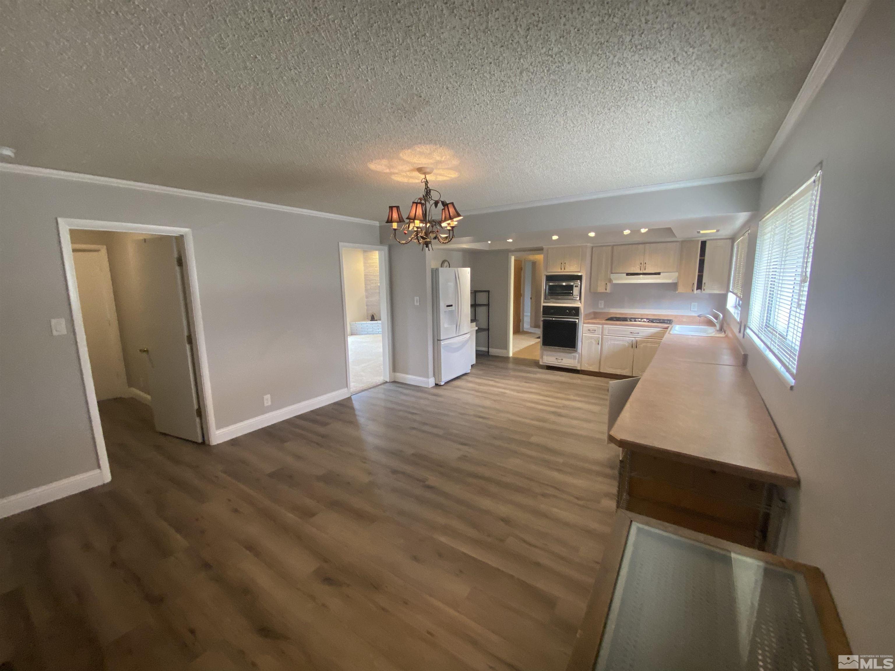 3225 Tamarisk Drive Reno, NV 89502 - Photo 6 of 33 Photo 6