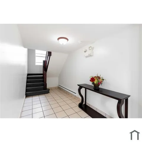 $1,795 | 2323 North Oak Park Avenue, Unit 105, Chicago, IL 60707