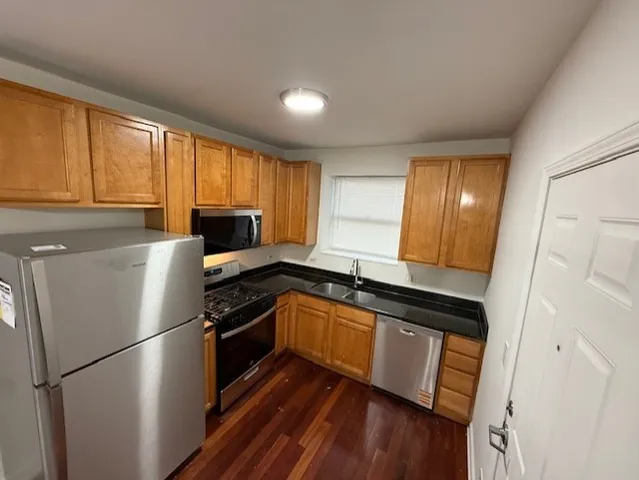 $1,795 | 2323 North Oak Park Avenue, Unit 105, Chicago, IL 60707