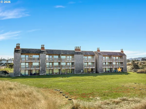 $625,000 | 856 Neacoxie Boulevard, Unit 301, Gearhart, OR 97138
