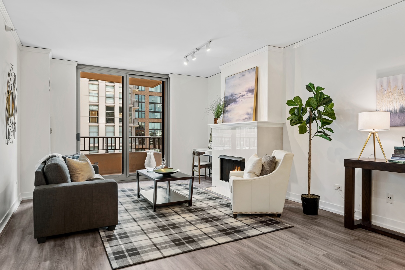 200 North Jefferson Street, Unit 710 Chicago, IL 60661 - Photo 4 of 16