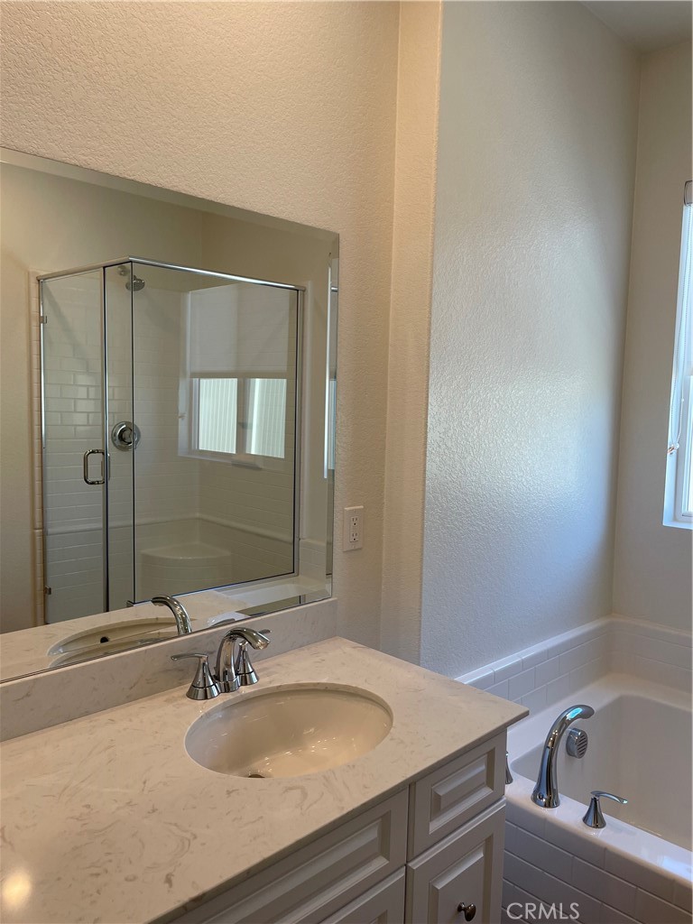 19459 Melogold Circle Riverside, CA 92507 - Photo 11 of 33