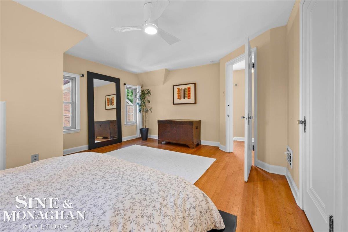 424 Touraine Road Grosse Pointe, MI 48236 - Photo 27 of 46 50215211-a2317dbe-a72c-40a1-9911-35128bf52976.JPG
