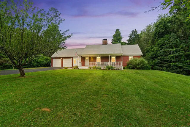 $585,000 | 1027 Monroe Turnpike, Monroe, CT 06468