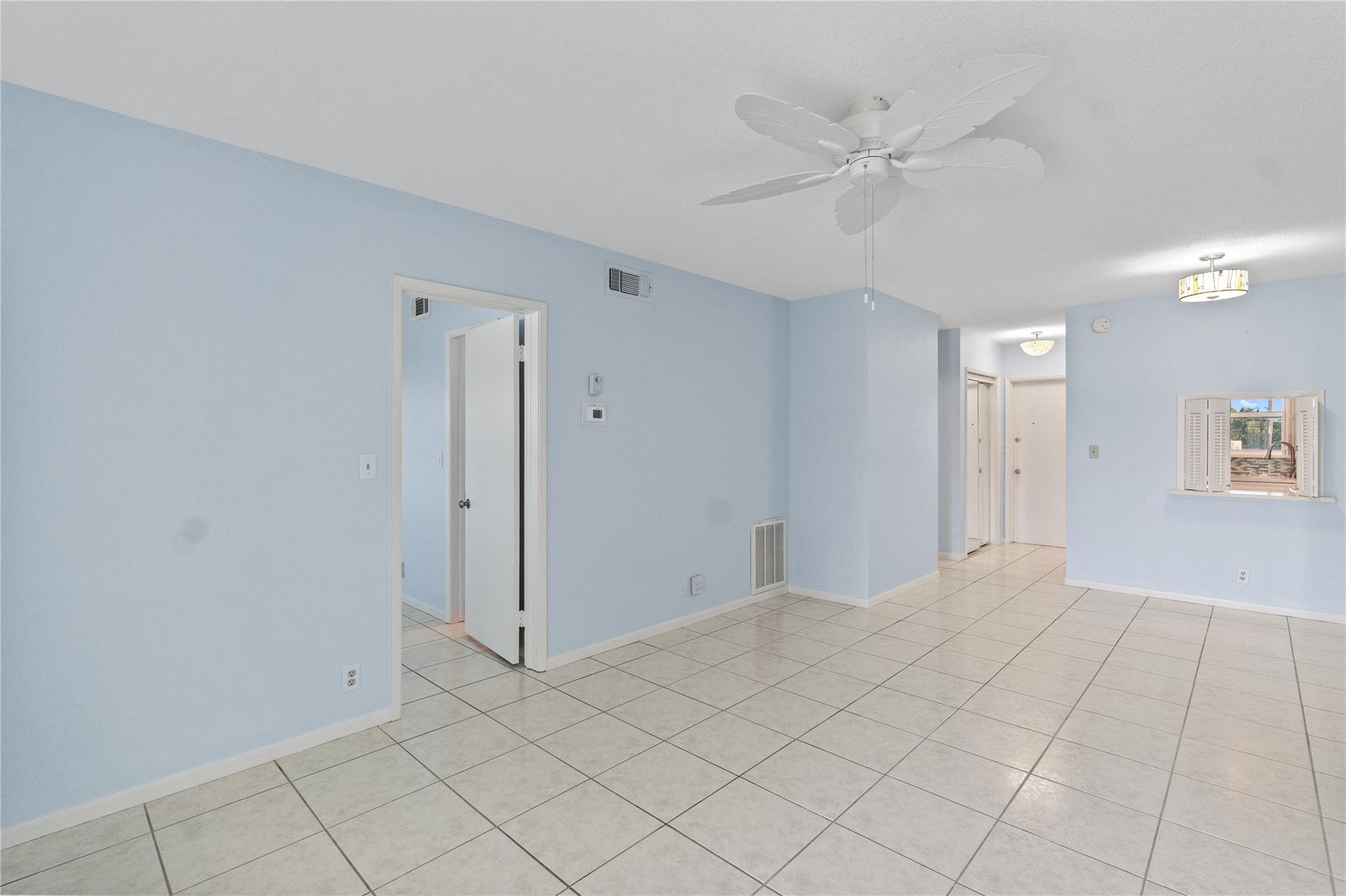 2050 Northeast 39th Street, Unit 302E Lighthouse Point, FL 33064 - Photo 15 of 36 Photo 15