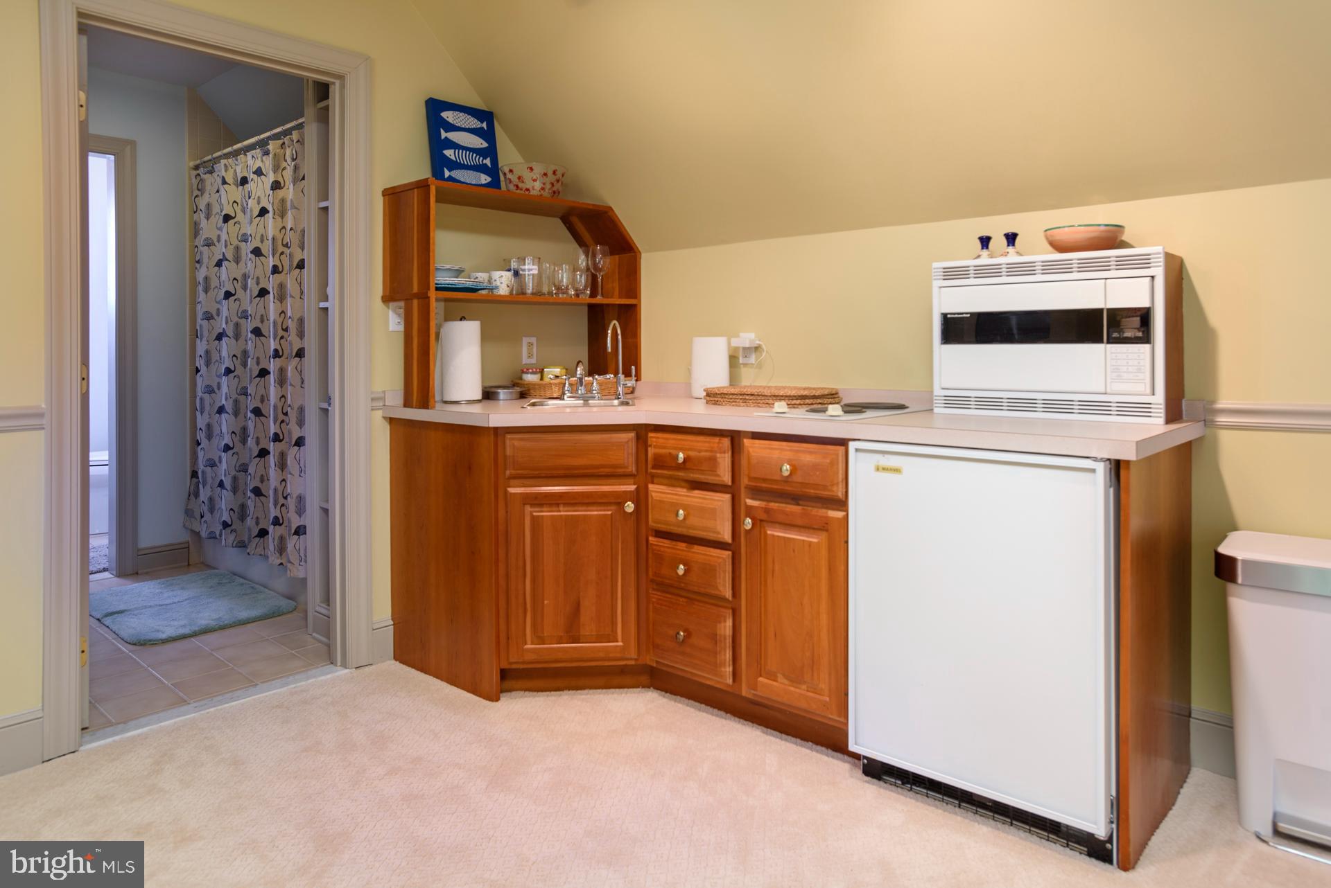 26631 North Point Road Easton, MD 21601 - Photo 49 of 50 Guest apartment kitchenette