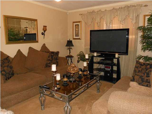 686 Ralde Circle Ridgeland, MS 39157 - Photo 3 of 10 Living room