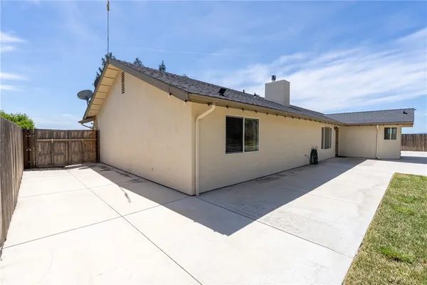 $785,000 | 5575 Reindeer Place, Paso Robles, CA 93446