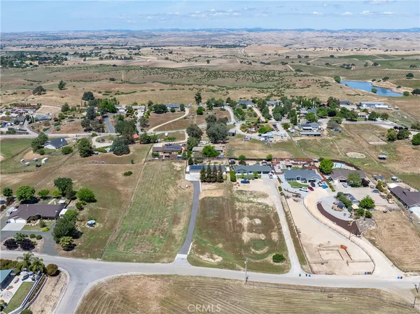 $785,000 | 5575 Reindeer Place, Paso Robles, CA 93446