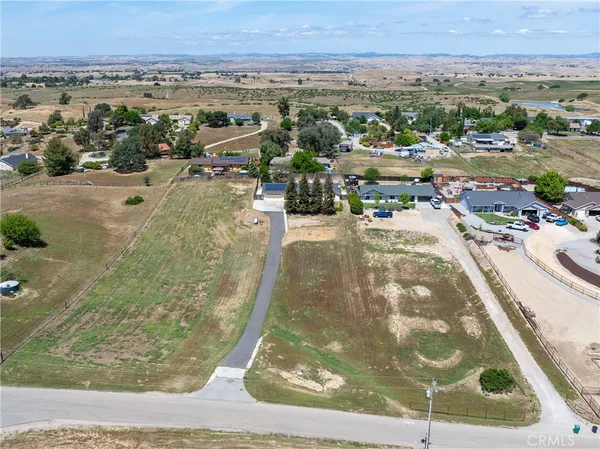$785,000 | 5575 Reindeer Place, Paso Robles, CA 93446