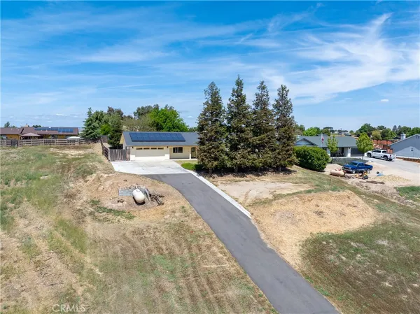 $785,000 | 5575 Reindeer Place, Paso Robles, CA 93446