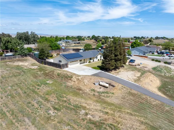 $785,000 | 5575 Reindeer Place, Paso Robles, CA 93446