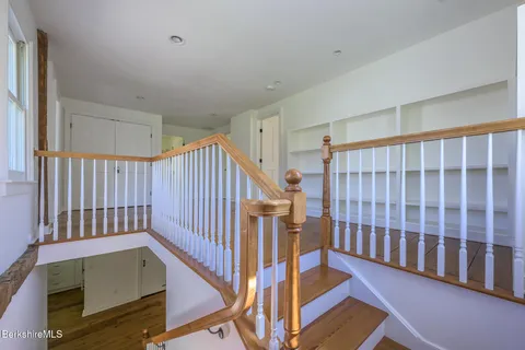 $2,150,000 | 304 Hickey Hill Road, Sheffield, MA 01257
