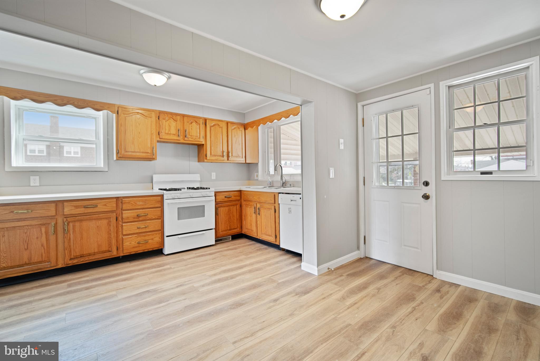 2265 Searles Road Baltimore, MD 21222 - Photo 14 of 39