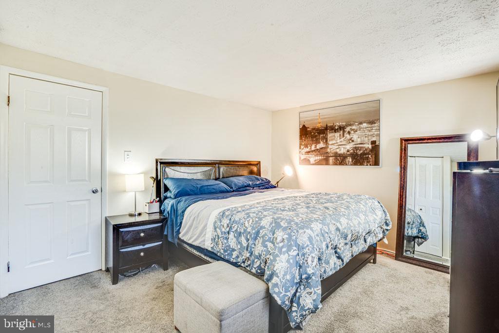 12718 Northcliff Road Bowie, MD 20720 - Photo 16 of 38 Main Level Primary Bedroom