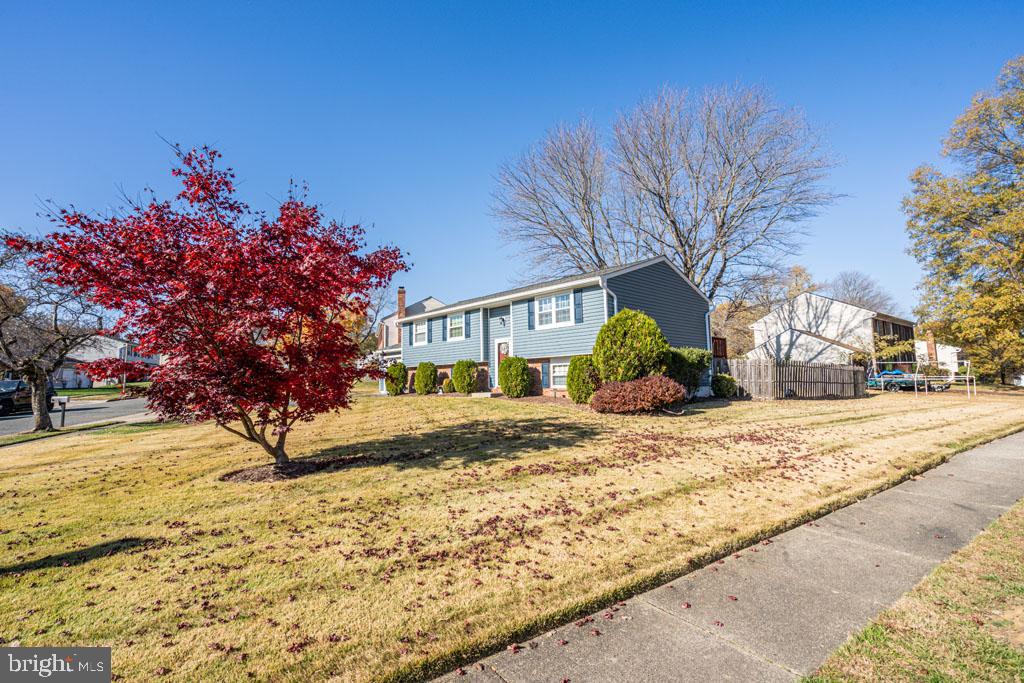 12718 Northcliff Road Bowie, MD 20720 - Photo 4 of 38