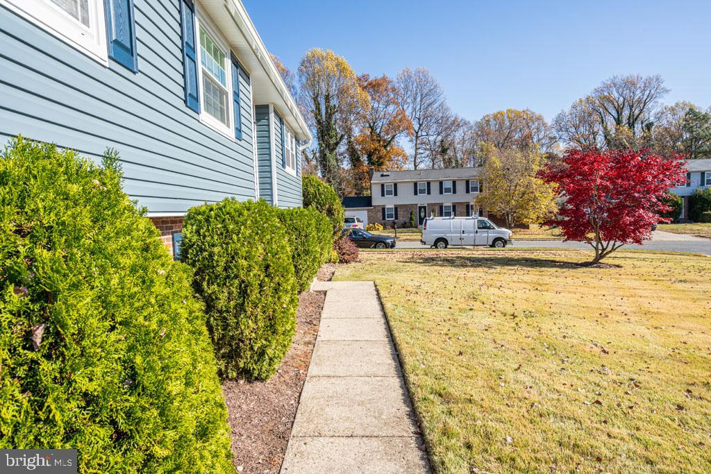12718 Northcliff Road Bowie, MD 20720 - Photo 5 of 38
