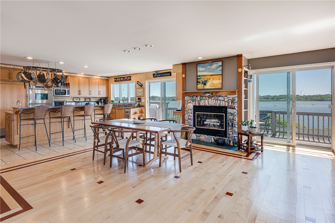 25 East Shore Road Narragansett, RI 02882 - Photo 7 of 34 Gallery Image 7