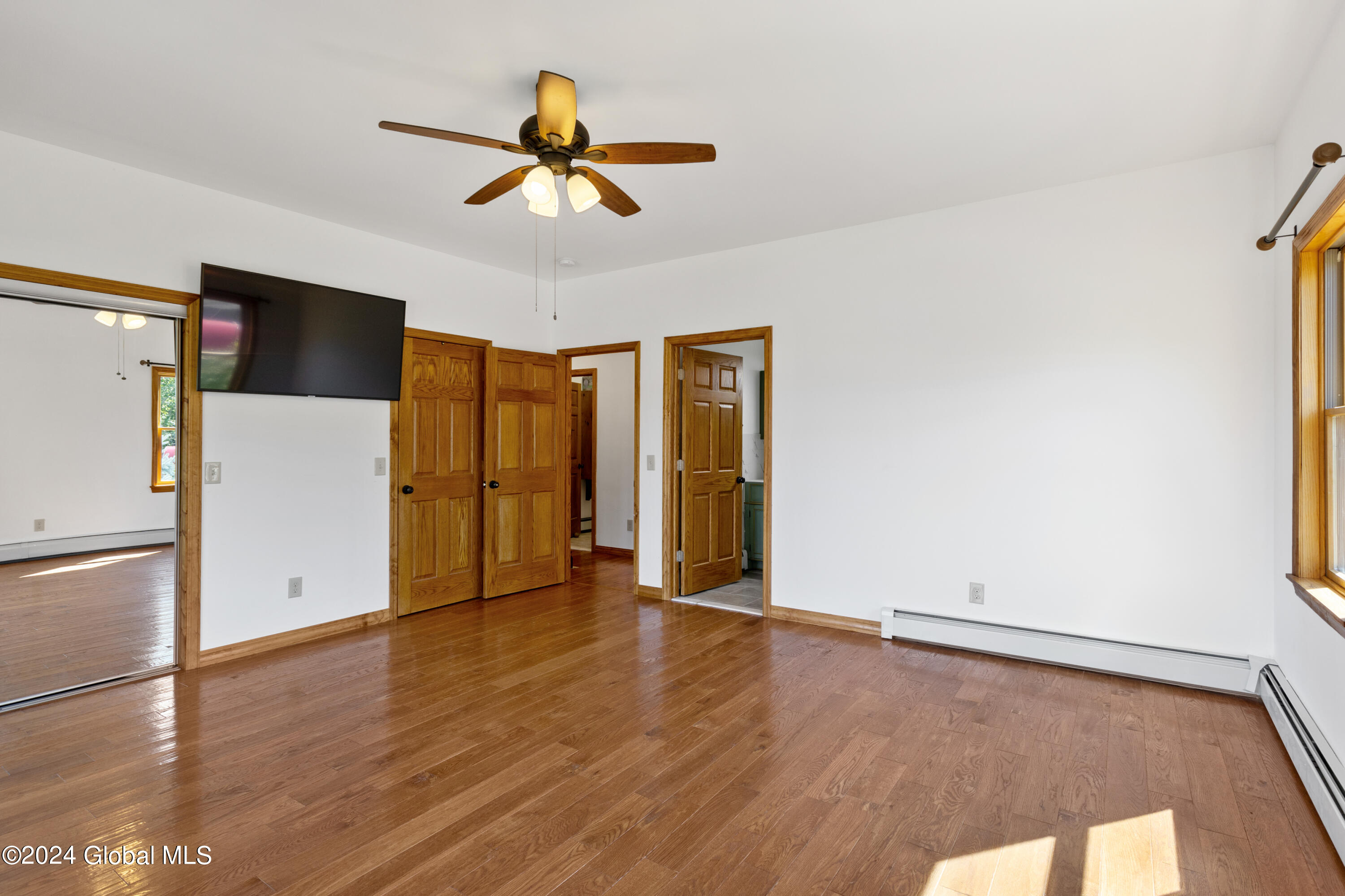 169 Lake Road Ballston, NY 12019 - Photo 21 of 58 1st Fl Primary Suite