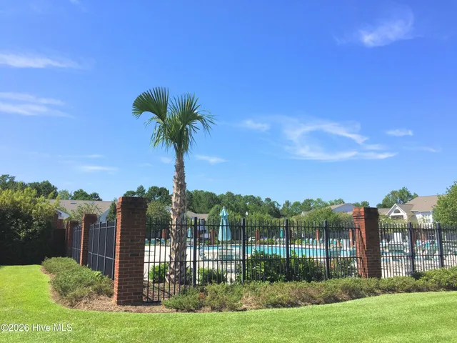 $1,650 | 4142 Breezewood Drive, Unit 201, Wilmington, NC 28412