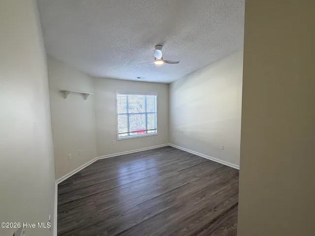 $1,650 | 4142 Breezewood Drive, Unit 201, Wilmington, NC 28412