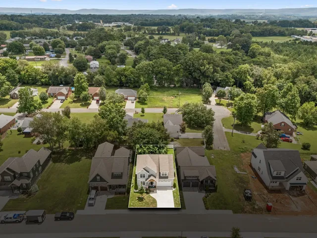 $595,000 | 319 Campfire Court, Winchester, TN 37398