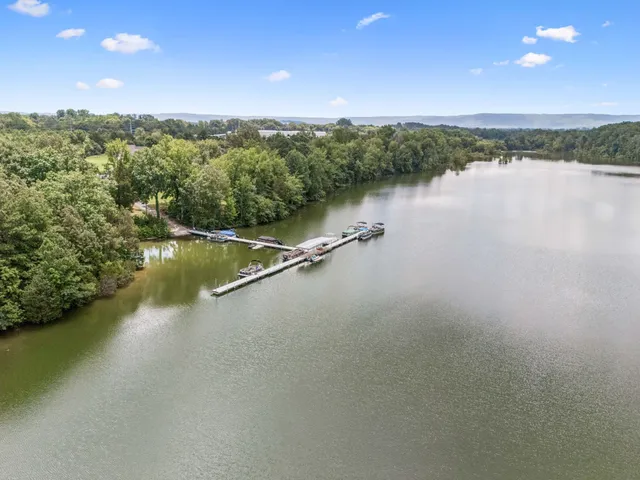 $595,000 | 319 Campfire Court, Winchester, TN 37398