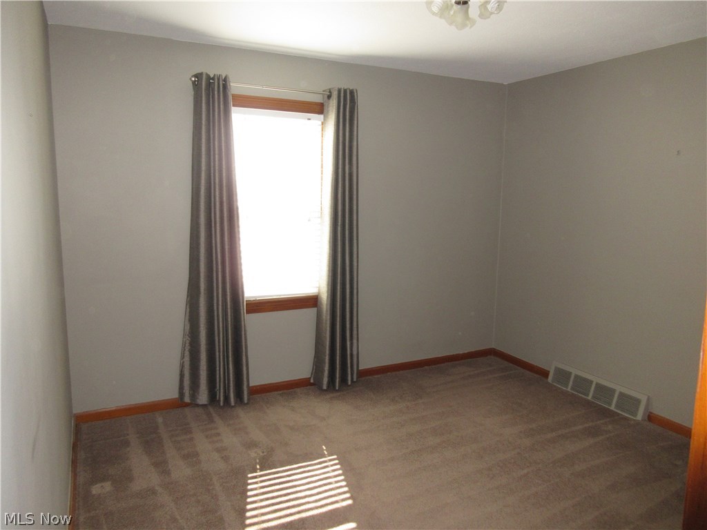 12062 Ridge Road North Royalton, OH 44133 - Photo 10 of 21 Gallery Image 10
