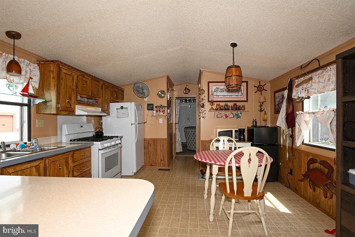 11 Vassar Avenue Fortescue, NJ 08321 - Photo 15 of 41