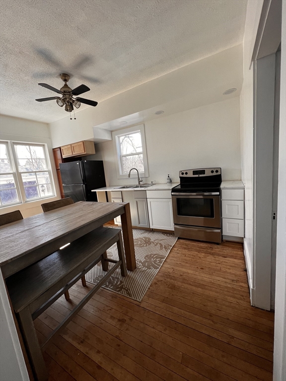 186 Buckingham Street Springfield, MA 01109 - Photo 7 of 42