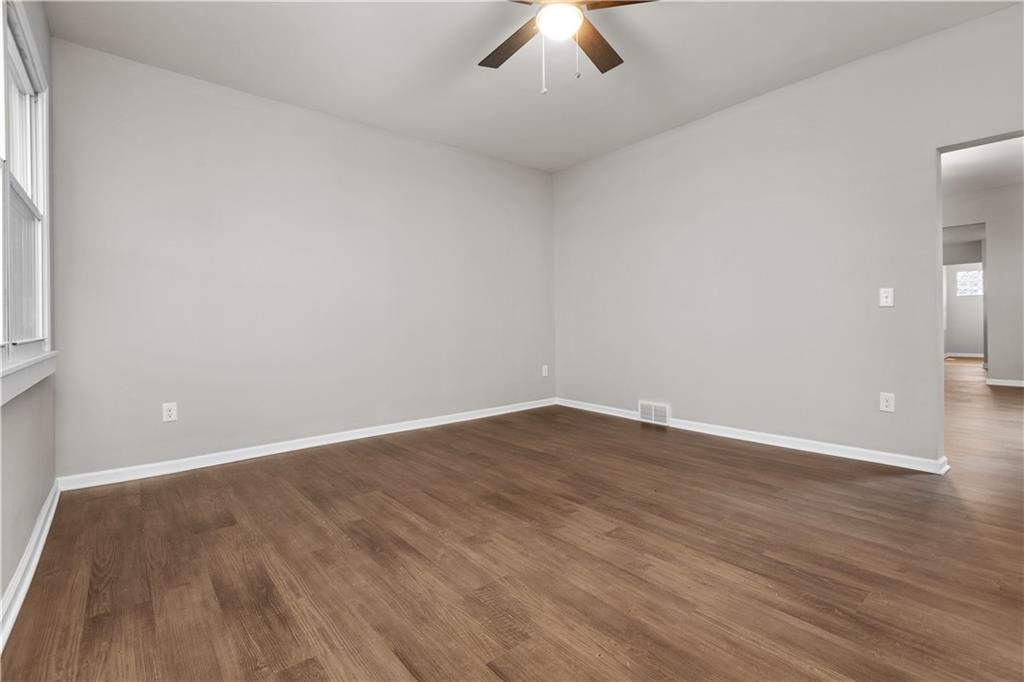 226 Munson Avenue McKees Rocks, PA 15136 - Photo 4 of 24 Gallery Image 4