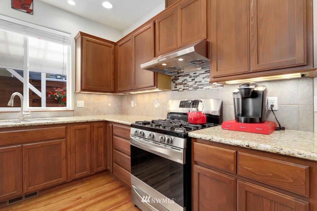 16405 36th Avenue Southeast Bothell, WA 98012 - Photo 11 of 38 Gallery Image 11