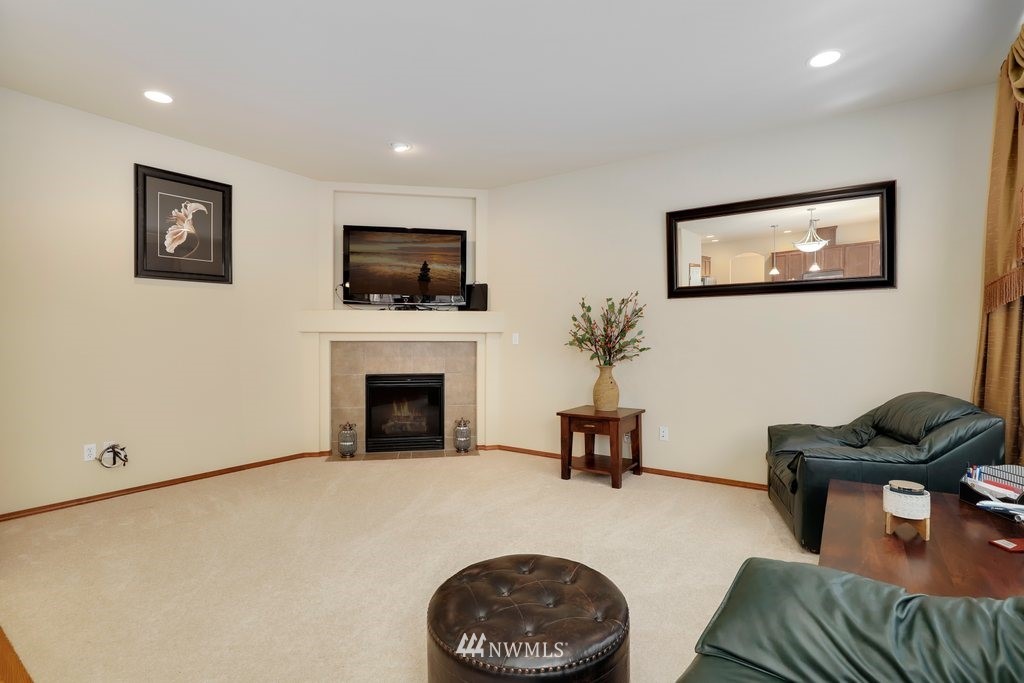 16405 36th Avenue Southeast Bothell, WA 98012 - Photo 17 of 38 Gallery Image 17