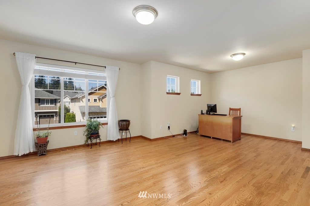 16405 36th Avenue Southeast Bothell, WA 98012 - Photo 30 of 38 Gallery Image 30