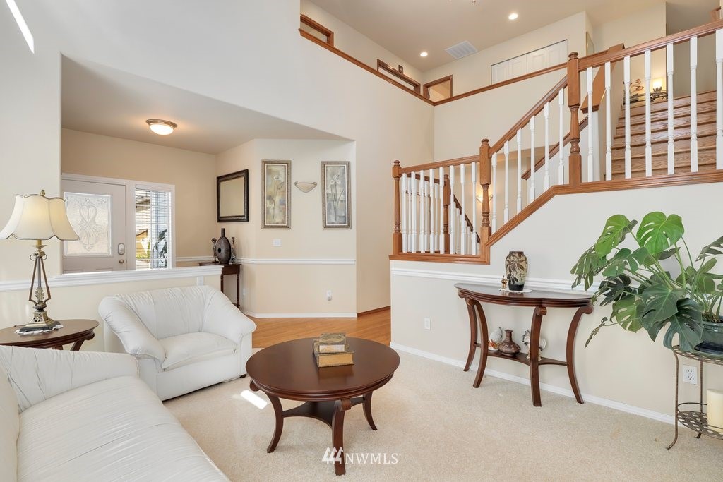 16405 36th Avenue Southeast Bothell, WA 98012 - Photo 5 of 38 Gallery Image 5