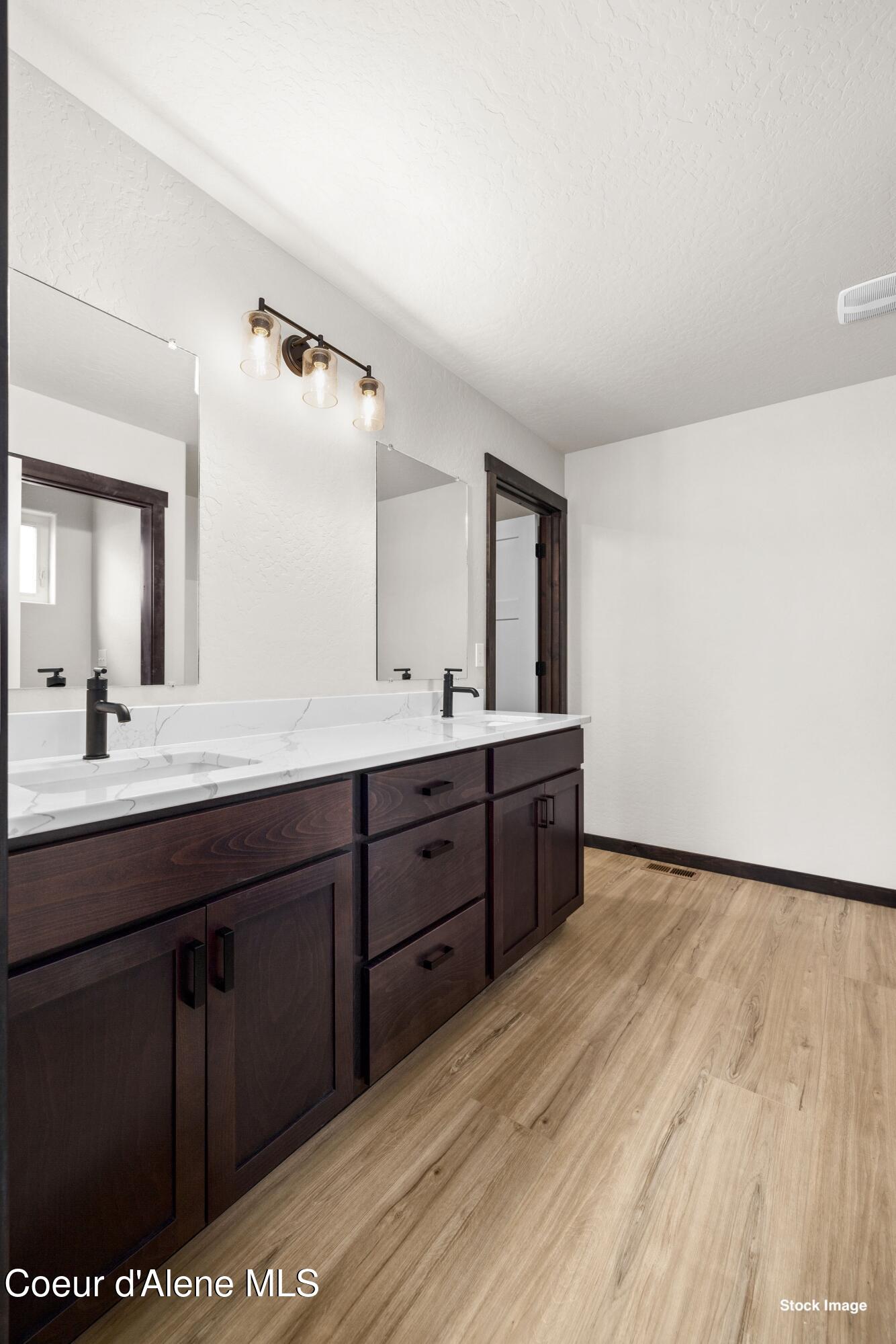 12013 North Lennon Lane Rathdrum, ID 83858 - Photo 21 of 22 54_IMG_7033-HDR_SelkirkMedia