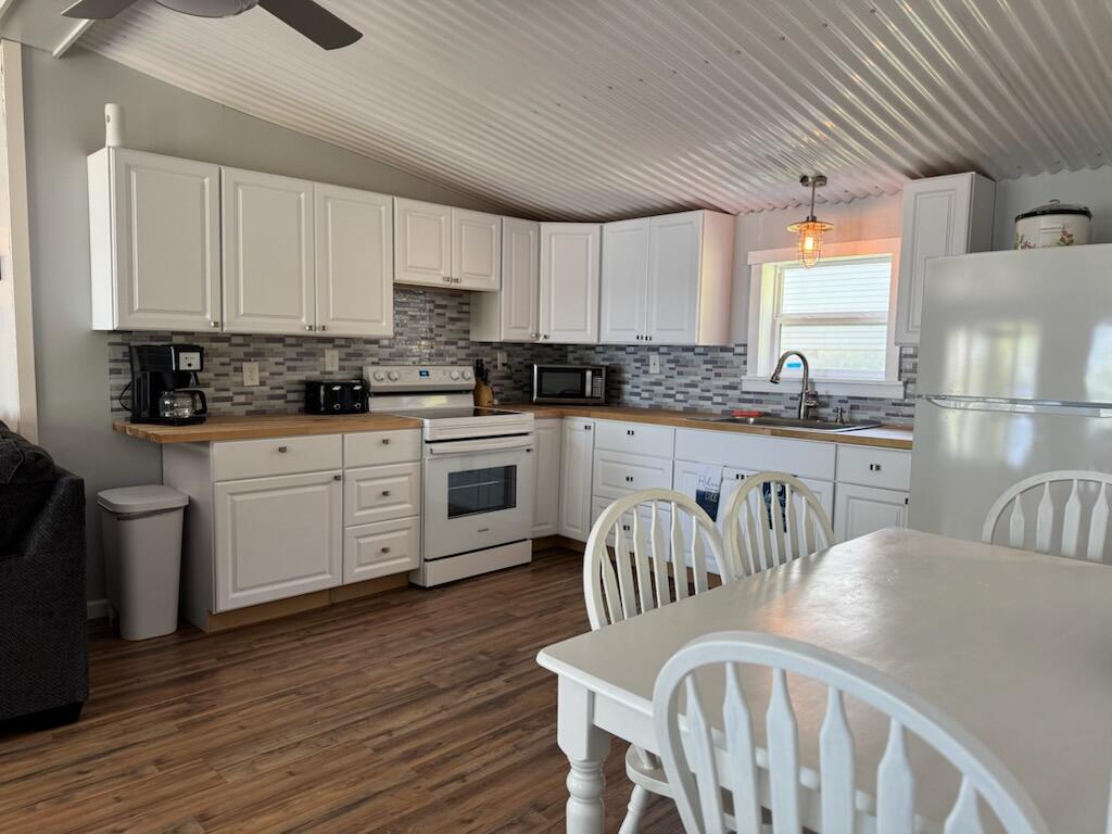 W18845 Needle Pointe Road Germfask, MI 49836 - Photo 12 of 56 Gallery Image 12
