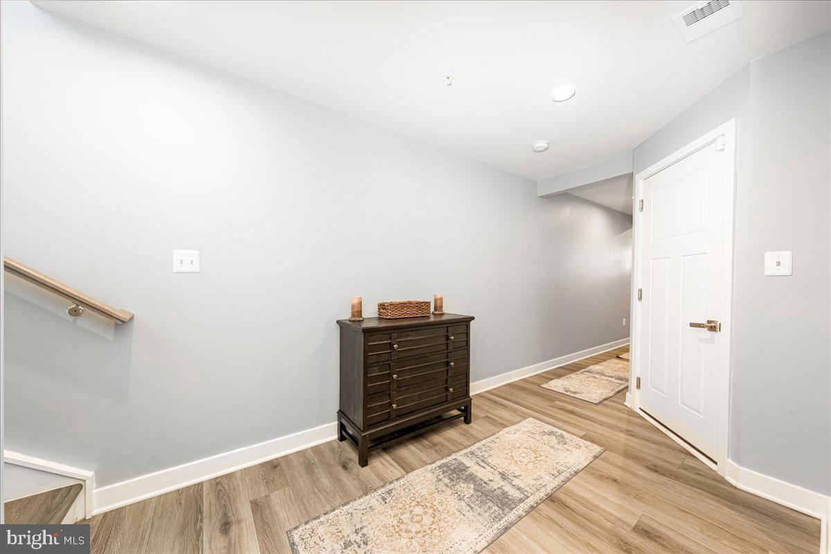 7306 Isabella Road Laurel, MD 20723 - Photo 45 of 59 Foyer