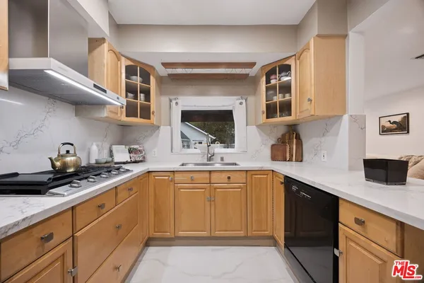 $1,998,000 | 12333 Hillslope Street, Studio City, CA 91604