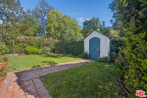 $1,998,000 | 12333 Hillslope Street, Studio City, CA 91604