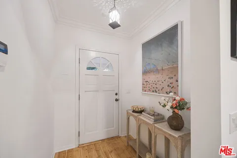 $1,998,000 | 12333 Hillslope Street, Studio City, CA 91604