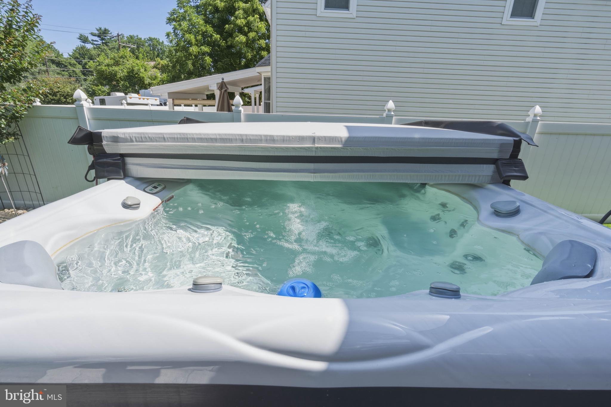 13494 Proctor Road Philadelphia, PA 19116 - Photo 48 of 59 Jacuzzi