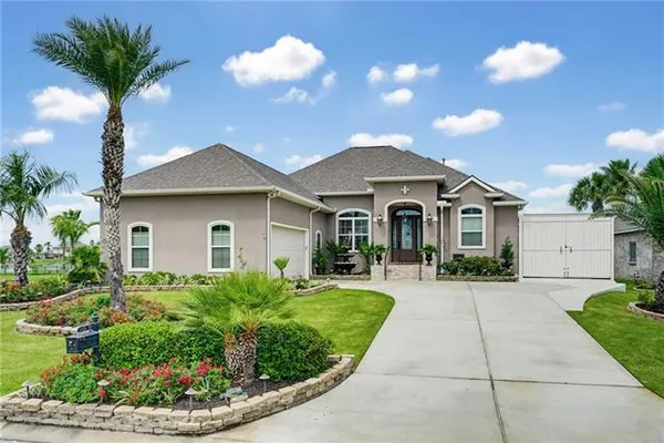 $725,000 | 2319 Sunset Boulevard, Slidell, LA 70461